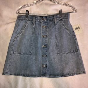 Brand New Lucky Brand Button Up Jean Skirt